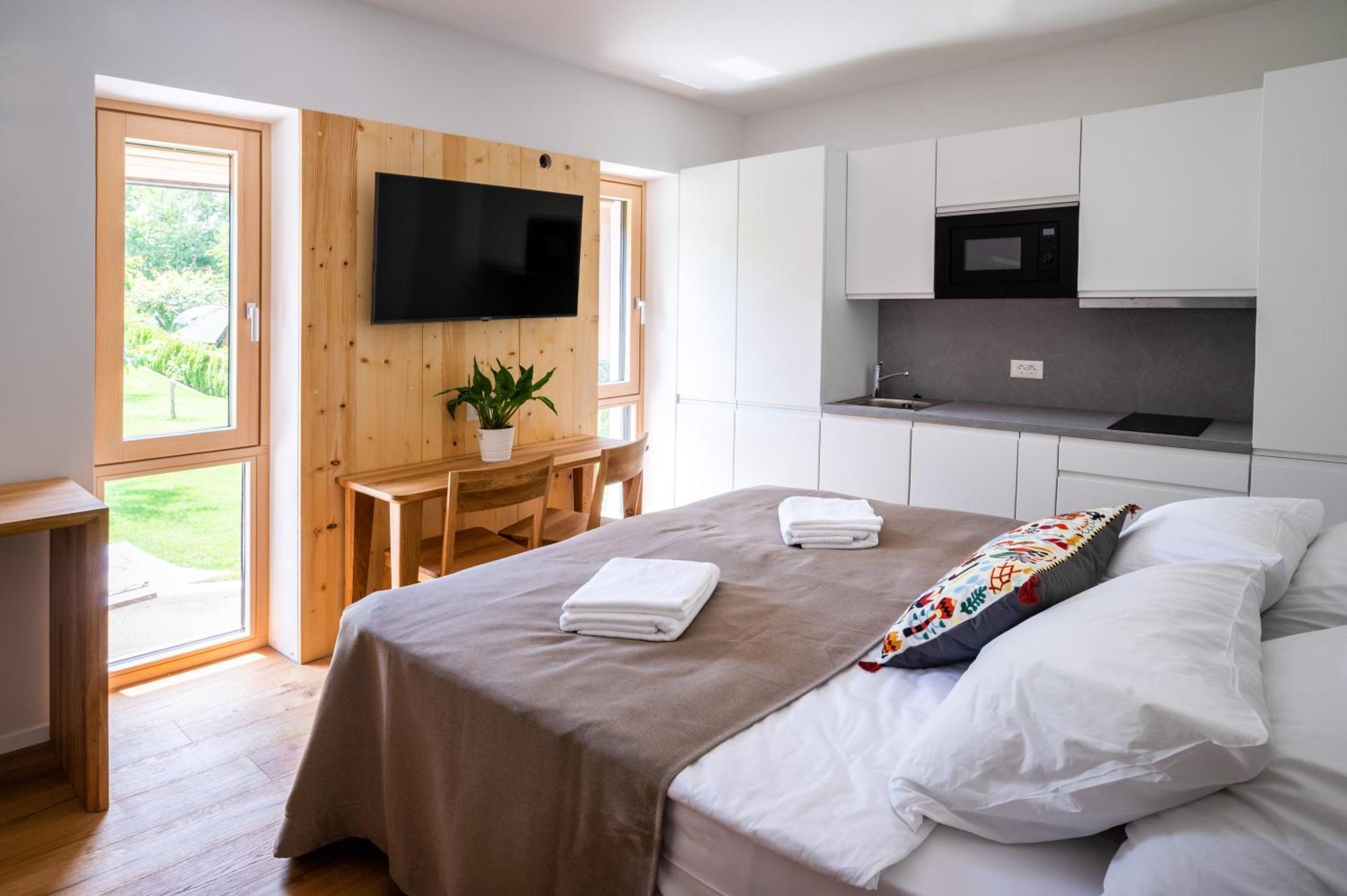 Lucka Bled Quiet Location, Free Bikes, Big Garden, Doctor Appartement Buitenkant foto
