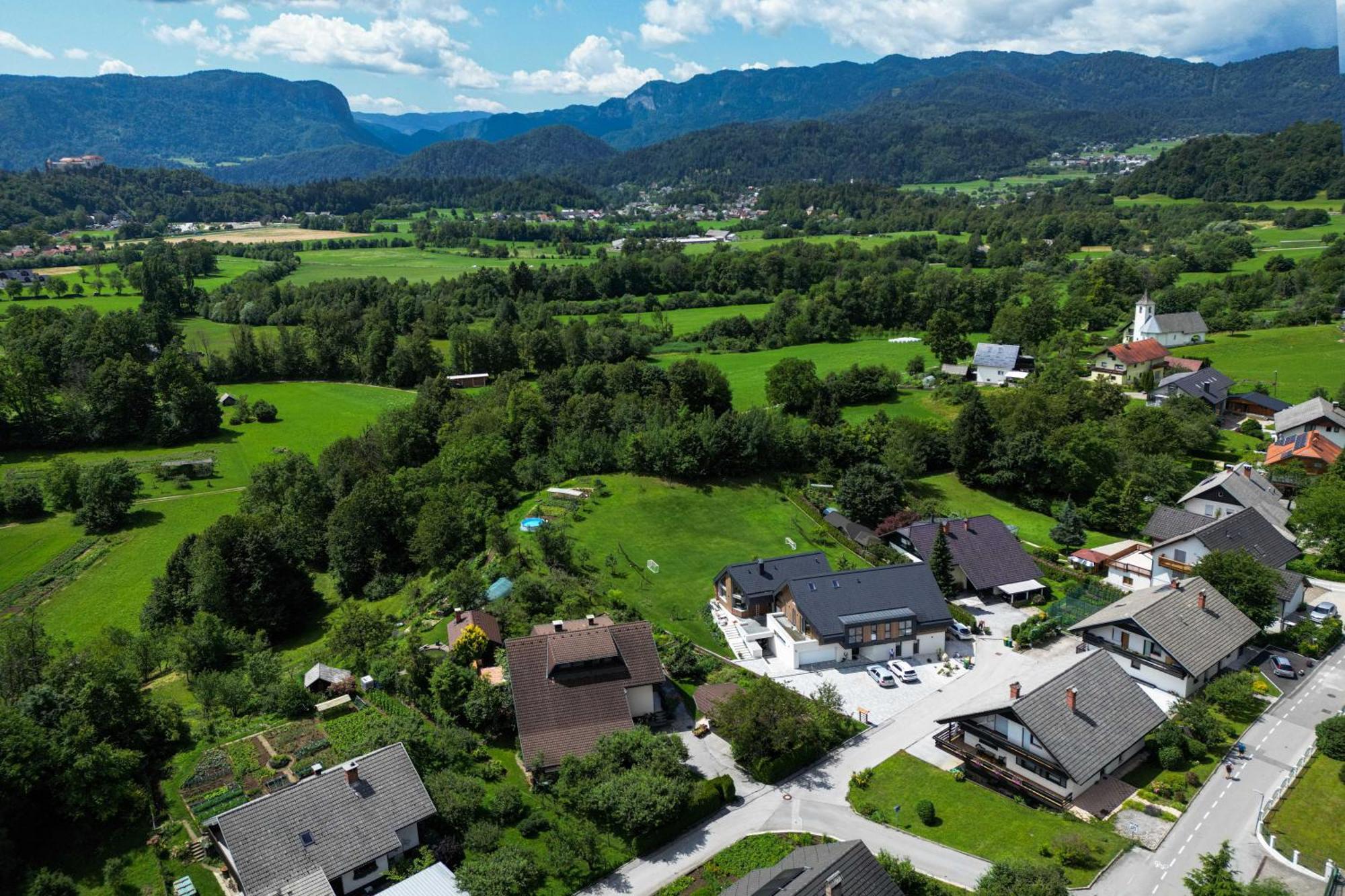 Lucka Bled Quiet Location, Free Bikes, Big Garden, Doctor Appartement Buitenkant foto